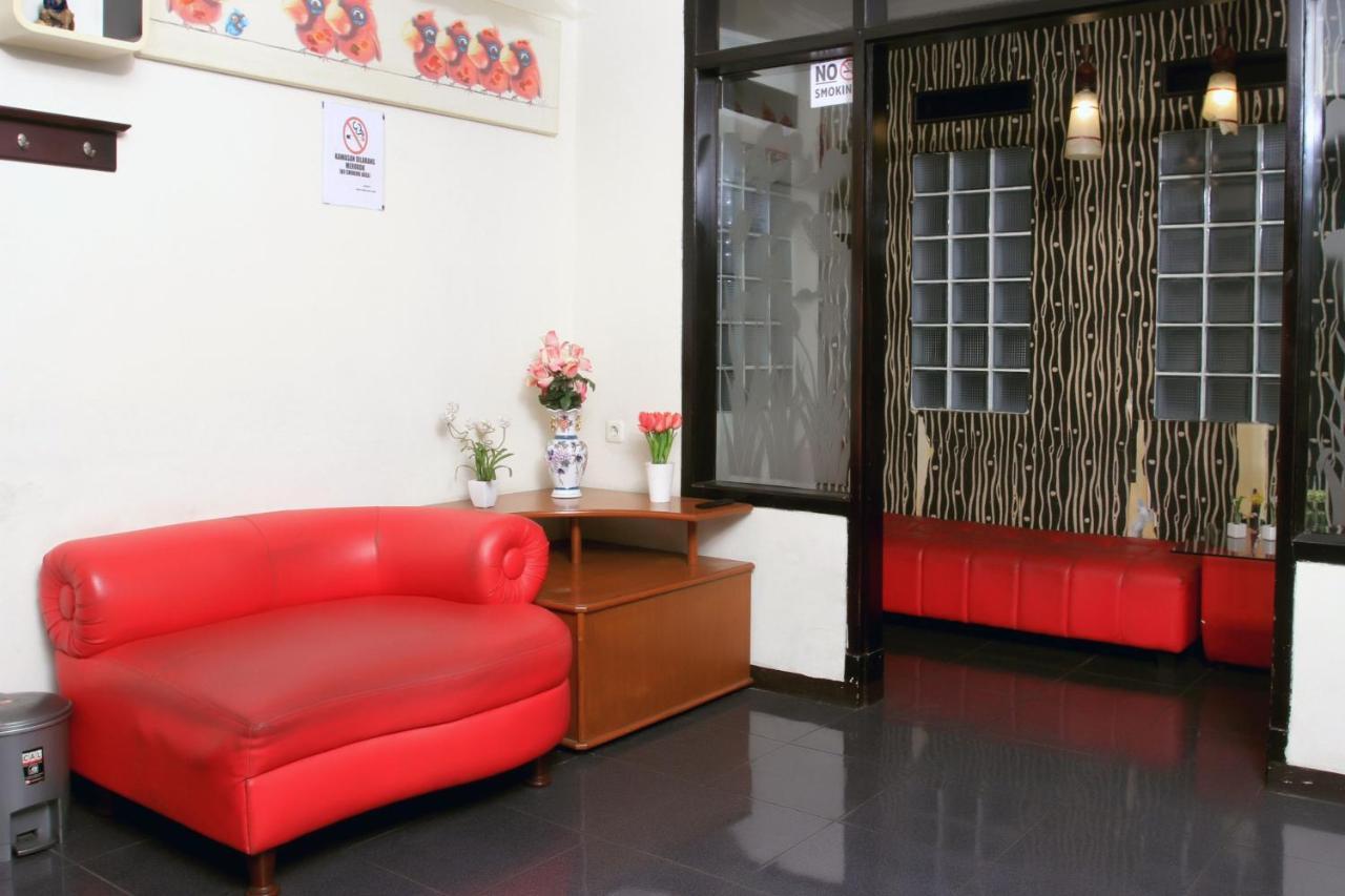 Hotel Bantal Guling Trans à Bandung Extérieur photo