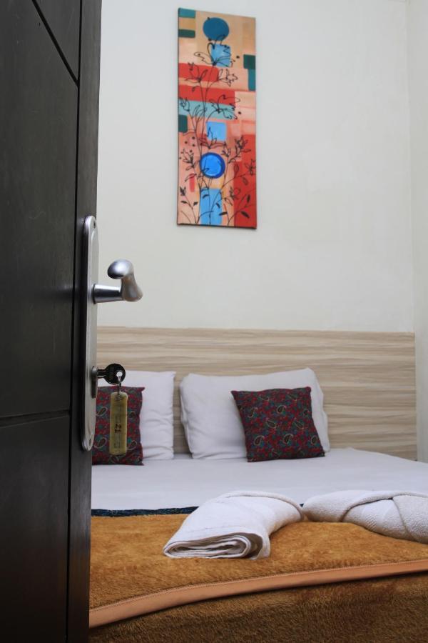 Hotel Bantal Guling Trans à Bandung Extérieur photo