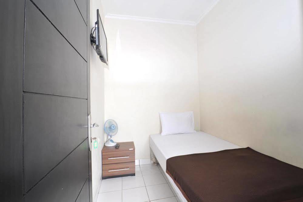 Hotel Bantal Guling Trans à Bandung Extérieur photo