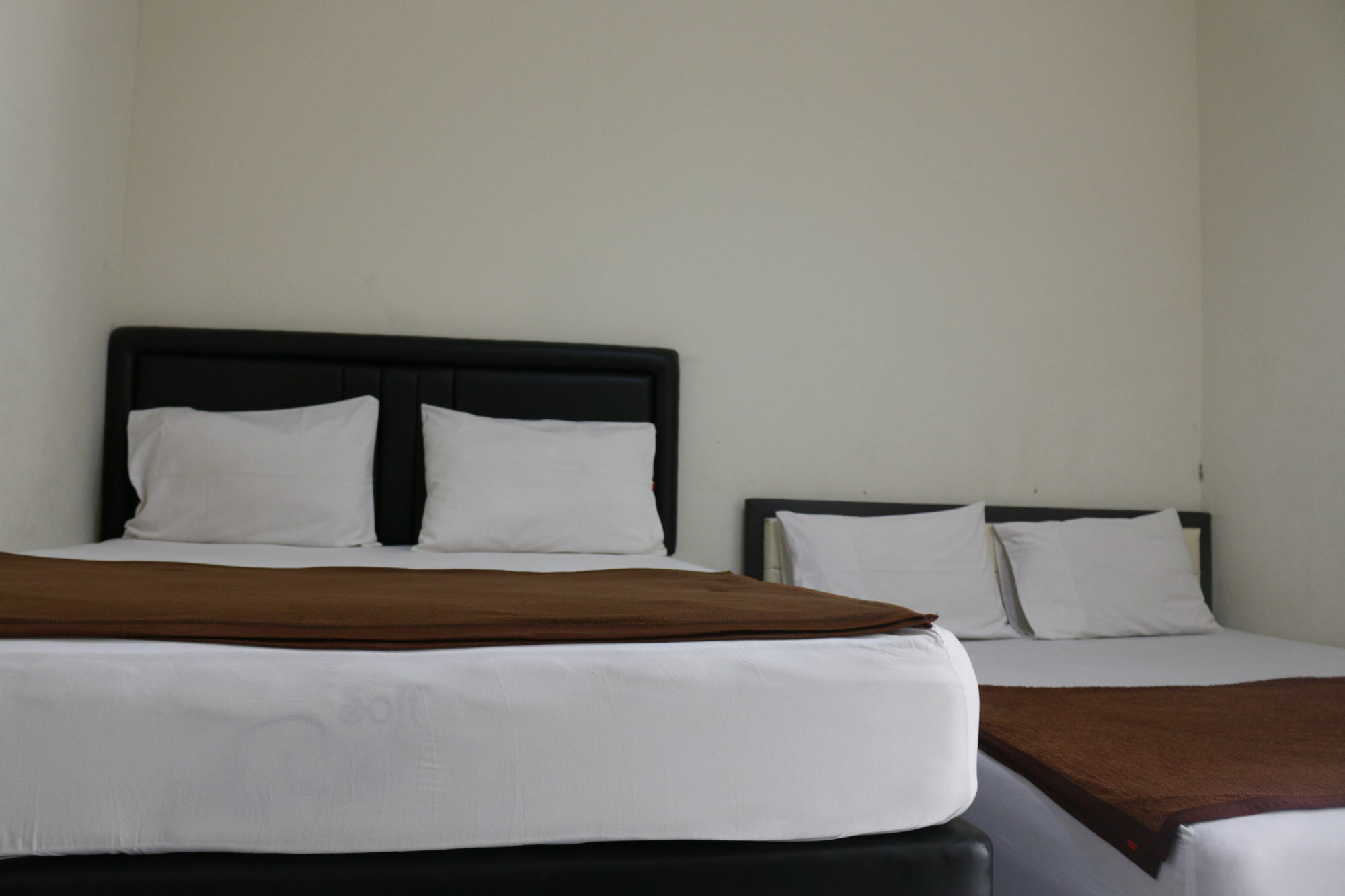 Hotel Bantal Guling Trans à Bandung Extérieur photo